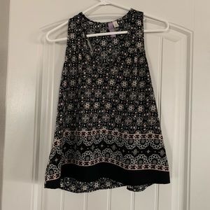 Alya Black pink and white tank